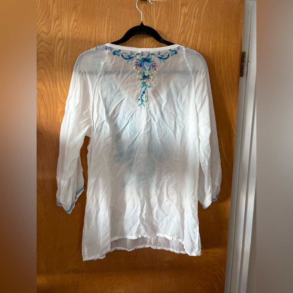 Johnny Was blue moon melco Pastel Floral Embroidered Blouse M - Picture 11 of 12